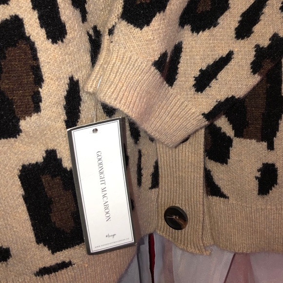 Goodnight Macaroon Aditi Leopard Cardigan - Picture 7 of 11